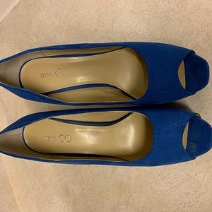 Nine & CO. Woman, suede royal blue heel
